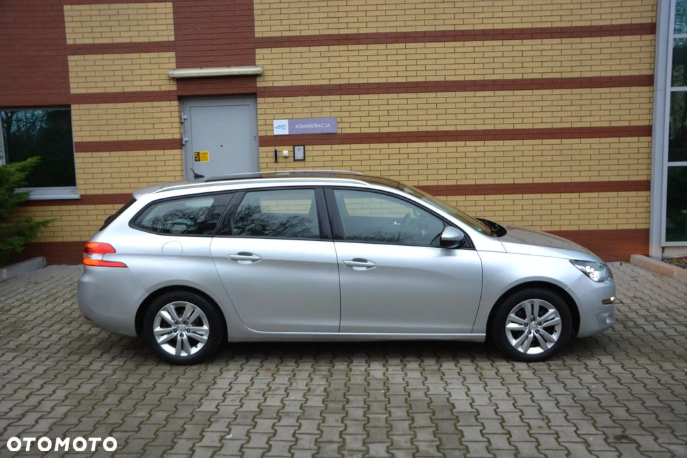 Peugeot 308 BlueHDi FAP 120 EAT6 Stop&Start Allure - 26