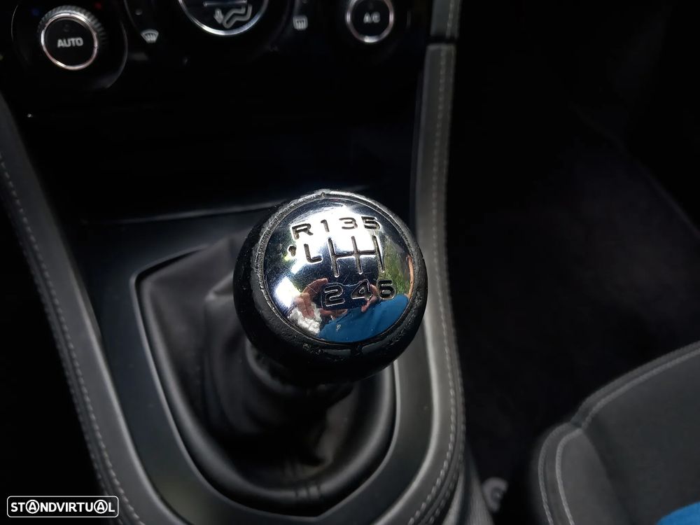Peugeot RCZ 1.6 155 THP - 16