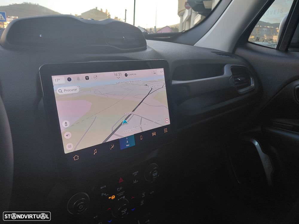 Jeep Renegade 1.5 TG e-Hybrid DCT - 30