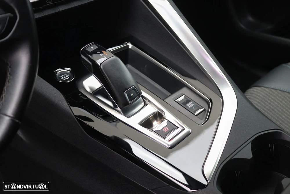 Peugeot 3008 1.2 PureTech Allure Pack EAT8 - 25