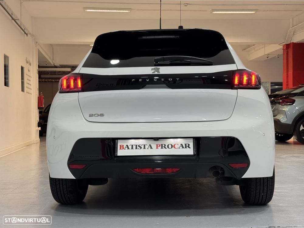Peugeot 208 - 17