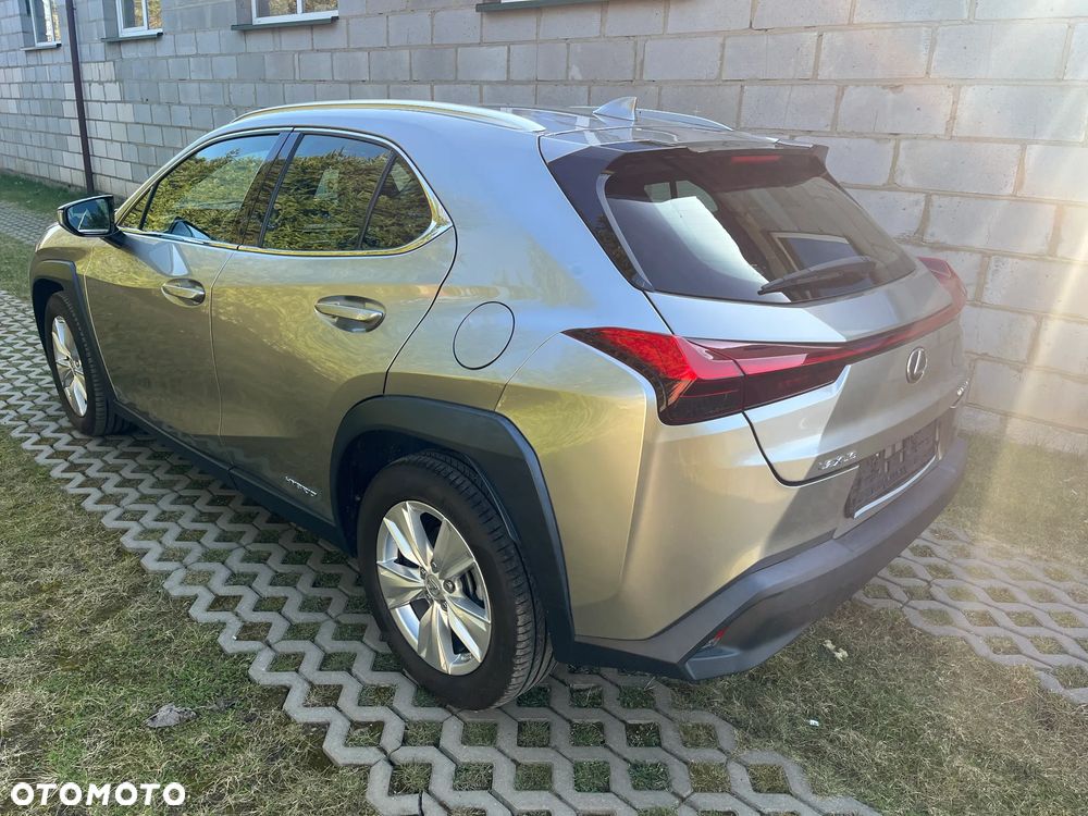 Lexus UX - 17