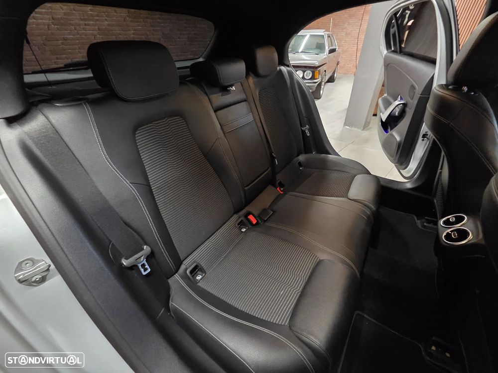 Mercedes-Benz A 180 d 7G-DCT Progressive - 29