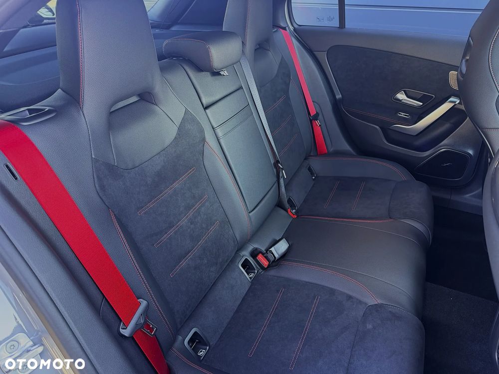 Mercedes-Benz Klasa A 35 AMG 4-Matic 8G-DCT - 21