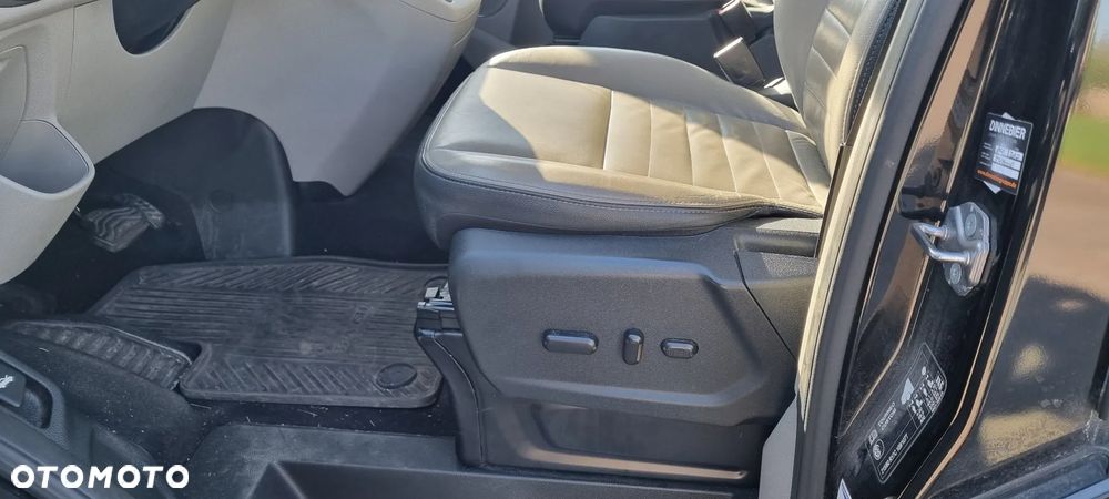Ford Tourneo Custom 320 L2H1 VA Autm Titanium X - 16