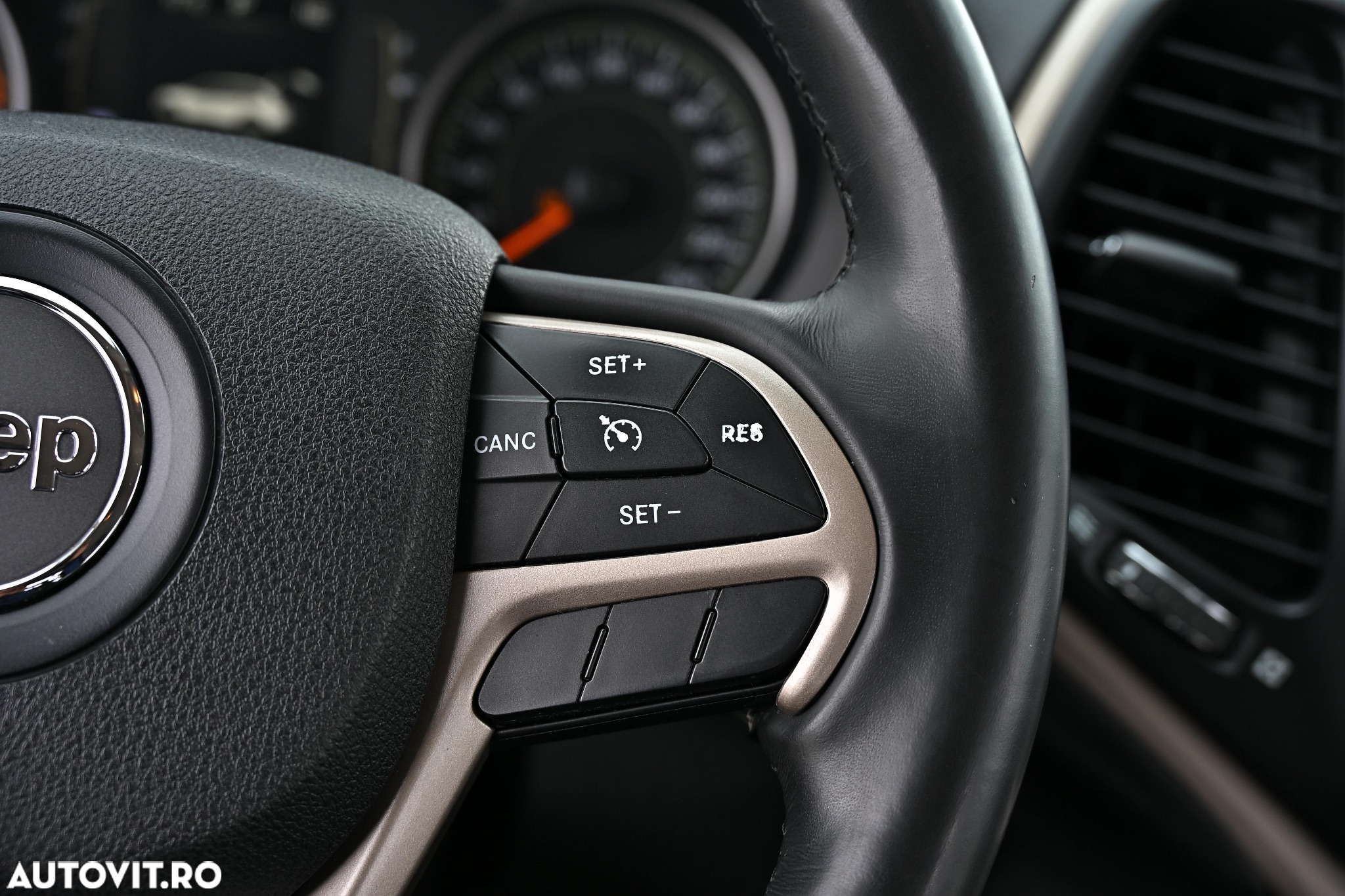 Jeep Cherokee 2.0 Mjet 4x4 AT Longitude - 13