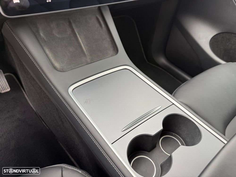 Tesla Model Y Long Range Dual Motor AWD - 15