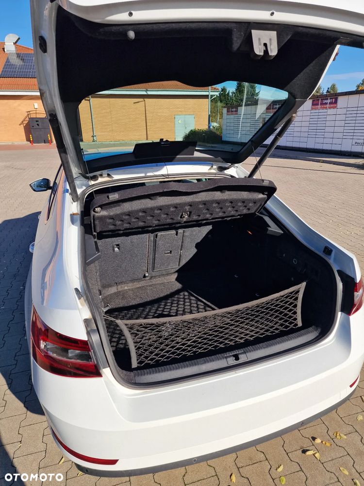 Skoda Superb 2.0 TSI L&K DSG - 29