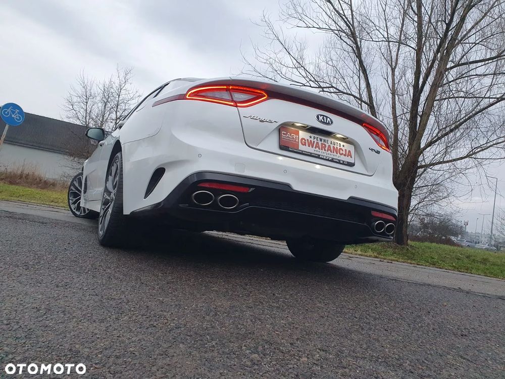 Kia Stinger 2.0 T-GDI GT Line - 36