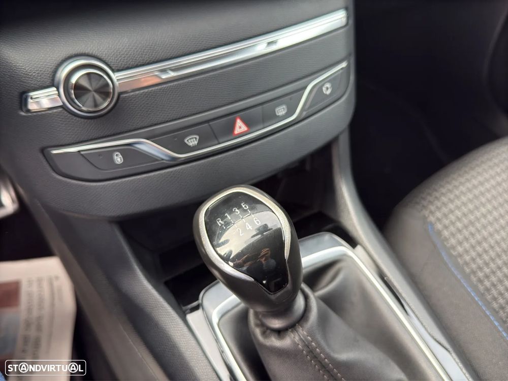 Peugeot 308 PureTech 110 Stop & Start Style - 10