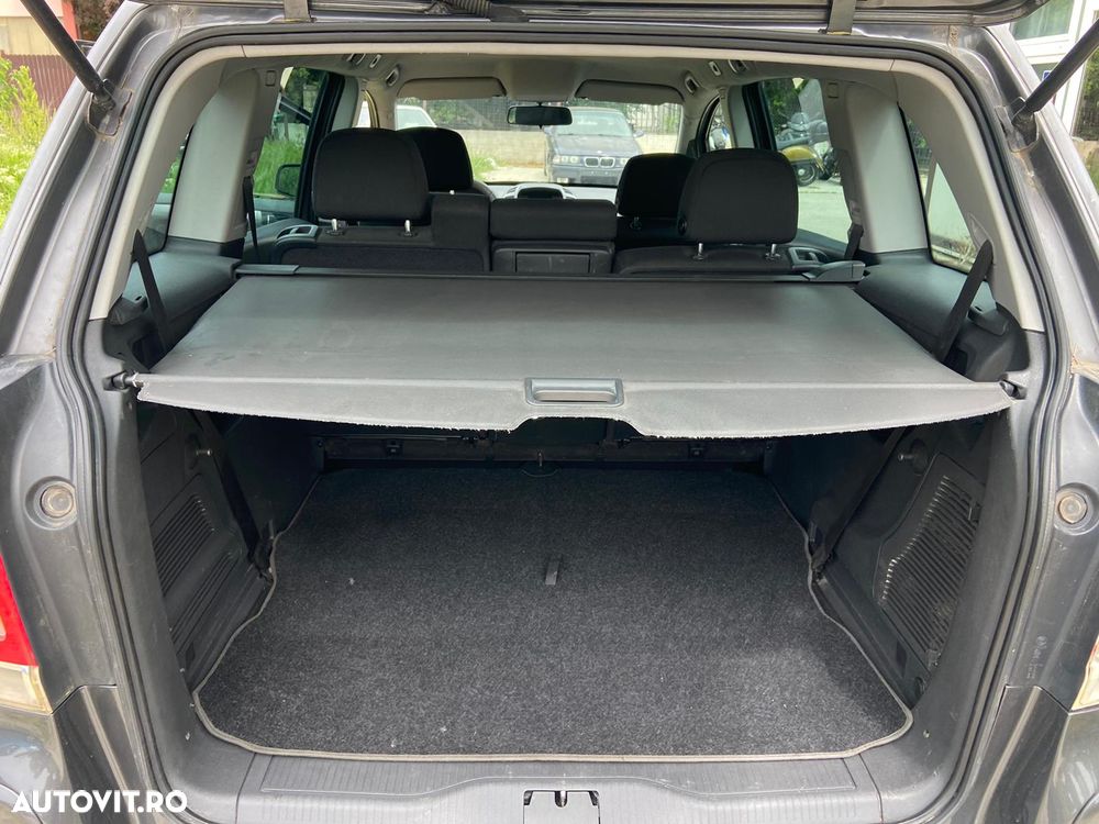 Opel Zafira - 9