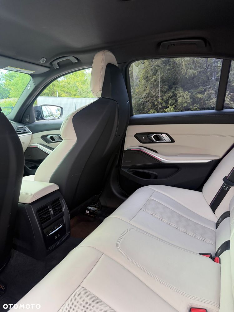 BMW M3 Competition M xDrive - 20