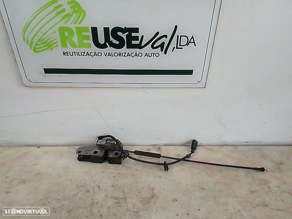 Fecho Do Capot Volkswagen Caddy Iii Caixa (2Ka, 2Kh, 2Ca, 2Ch) - 1