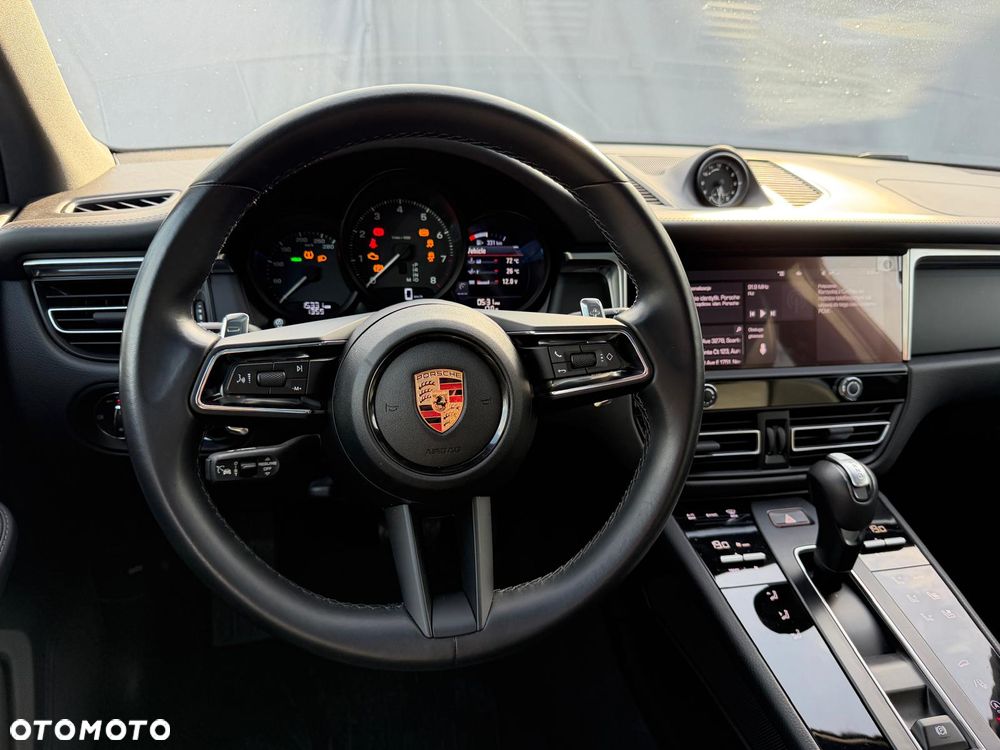 Porsche Macan T - 23