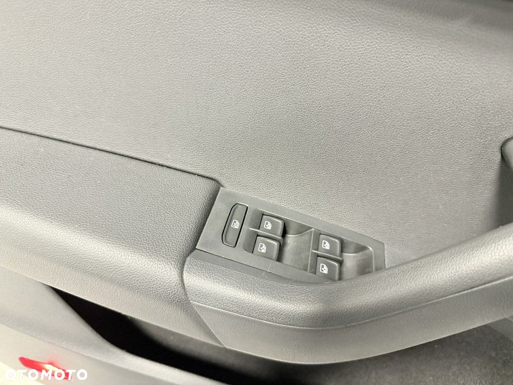 Skoda Octavia 2.0 TDI RS Challenge DSG - 41