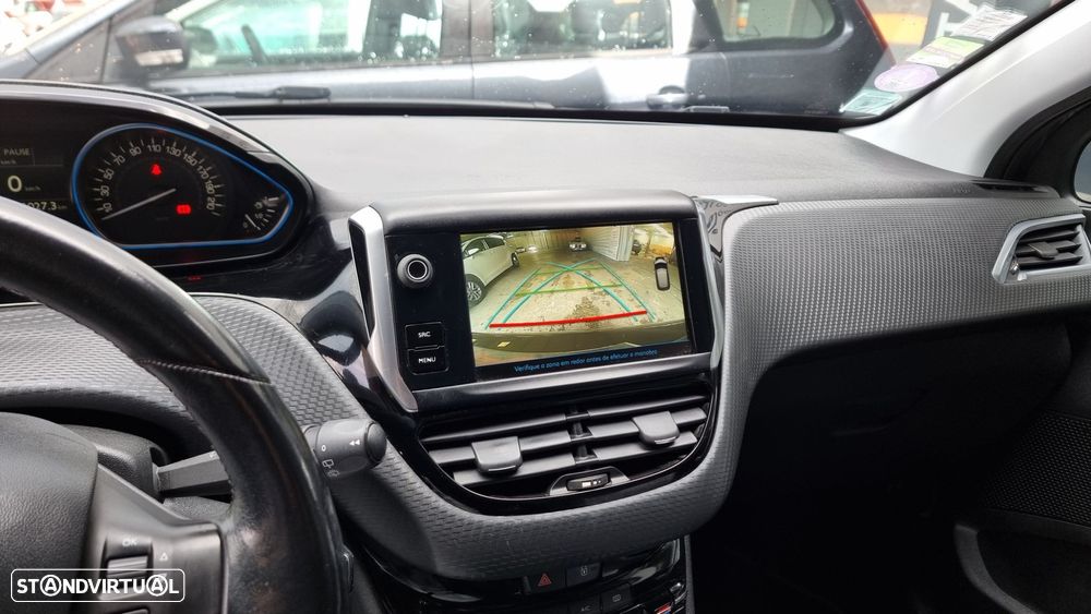 Peugeot 208 1.2 PureTech GT Line - 20