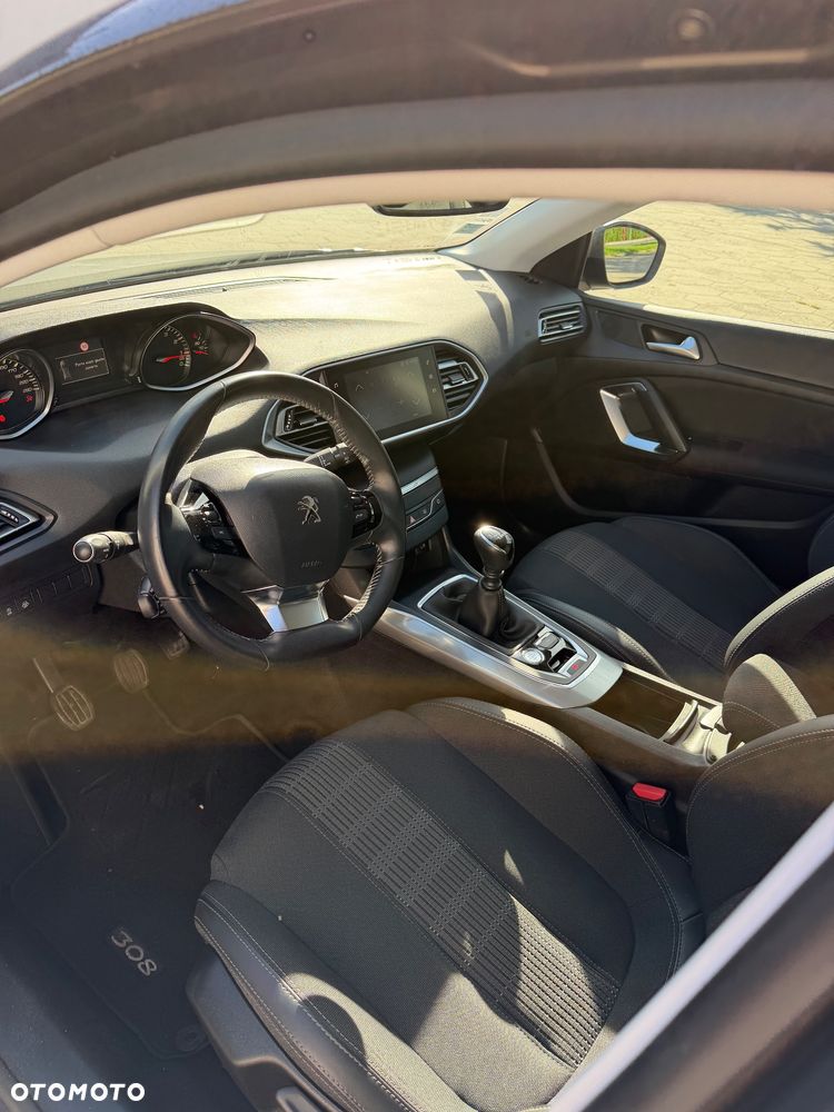 Peugeot 308 - 17