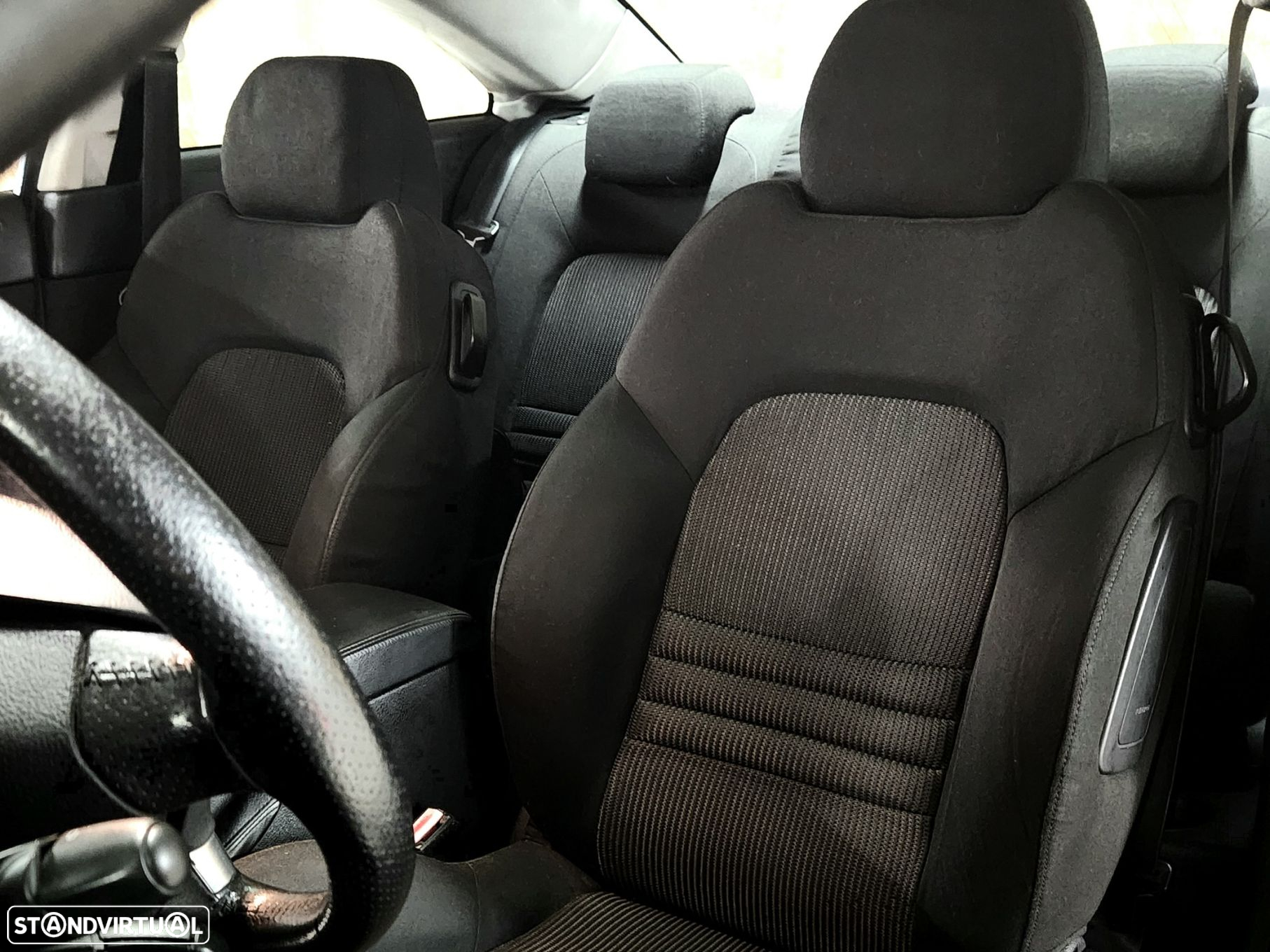 Peugeot 407 - 7