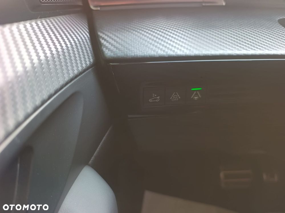 Peugeot 508 BlueHDi 130 EAT8 GT - 21