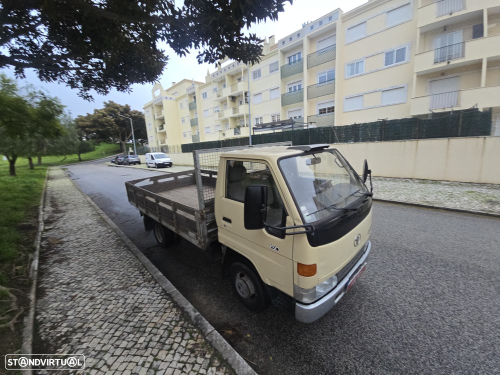 Toyota Dyna 150 - 28