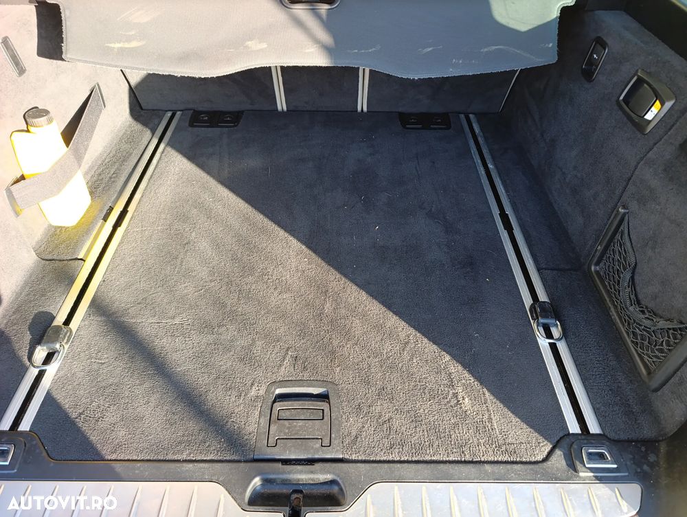 BMW Seria 5 520d Touring Aut. Luxury Line - 6