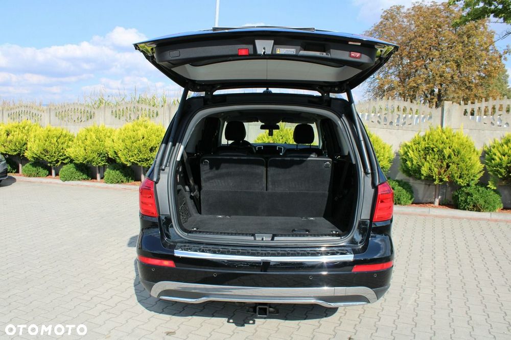 Mercedes-Benz GL - 37