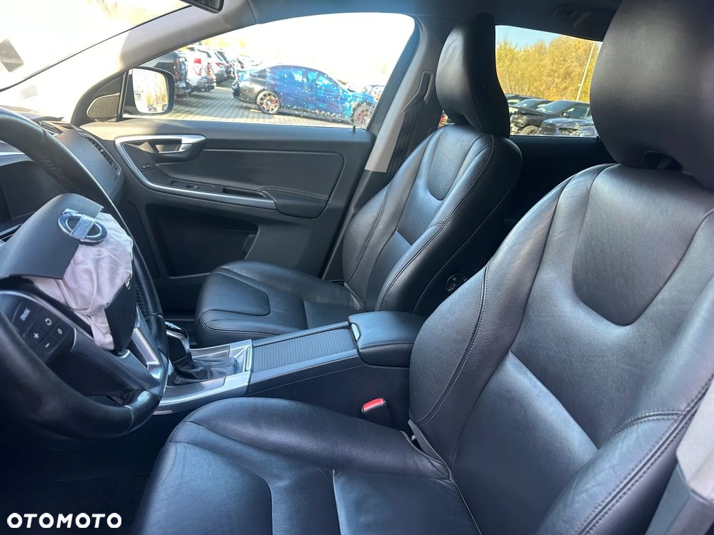 Volvo XC 60 - 11