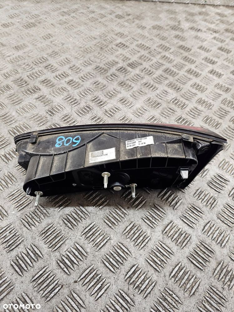 fiat tipo ii lift lampa tylna lewa w klapie led 3202001837 52157300 oe - 4