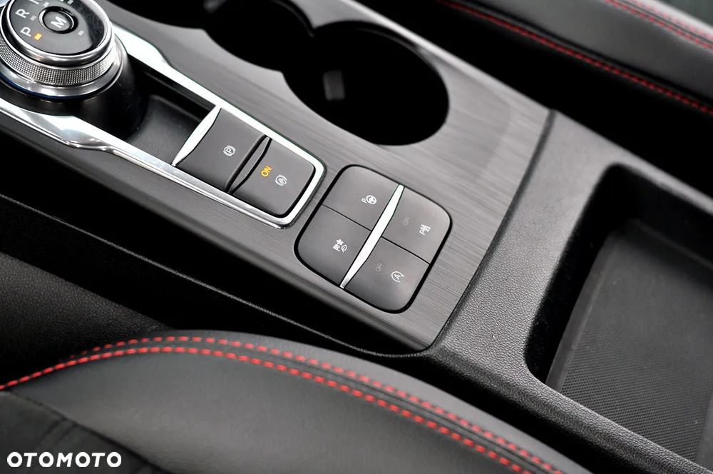 Ford Kuga 2.0 EcoBlue AWD ST-Line X - 23