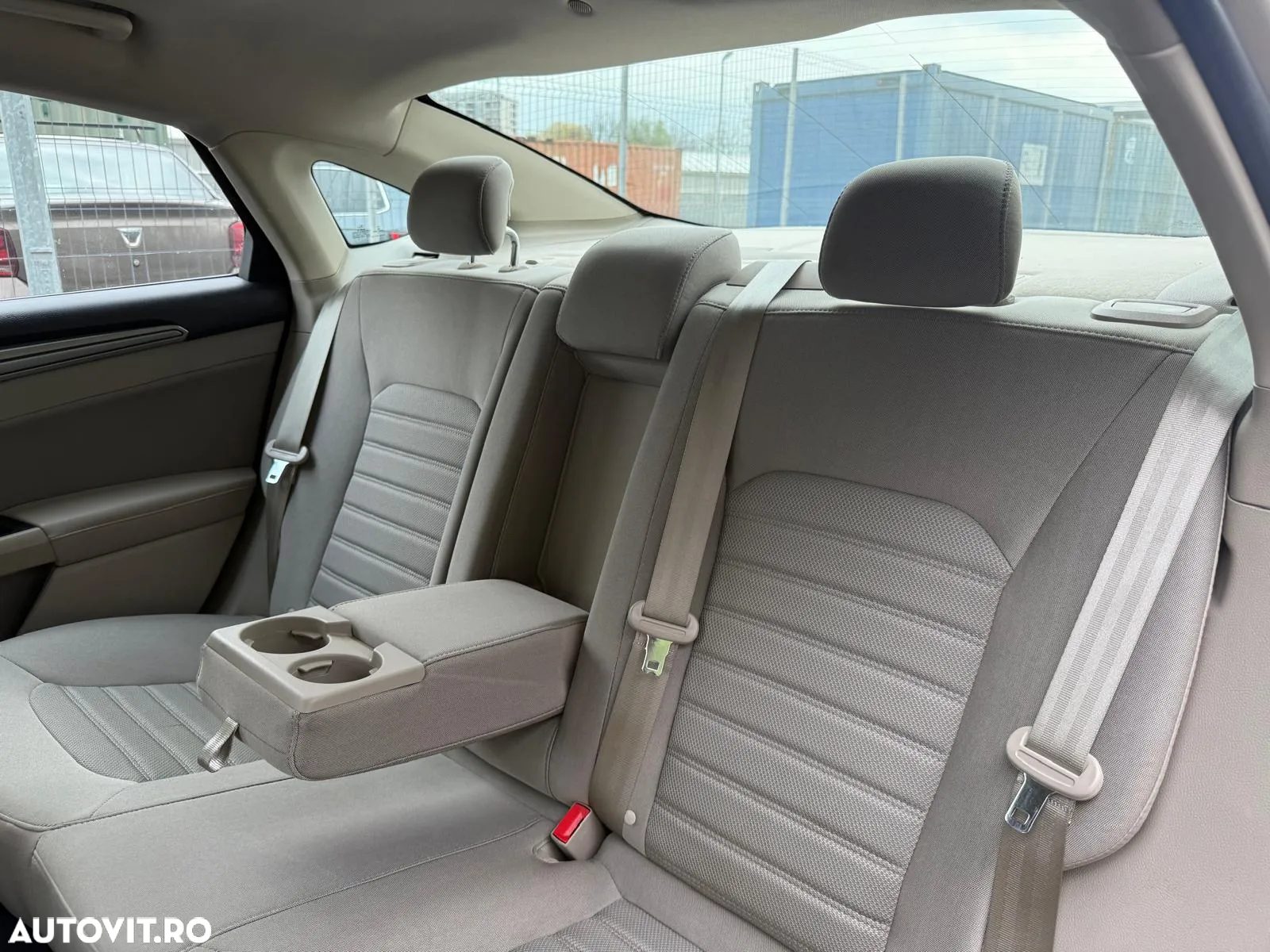 Ford Mondeo 2.0 HEV Trend - 16