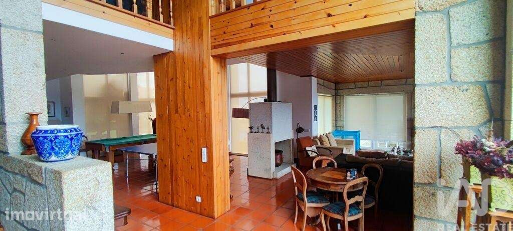 Casa / Villa T7 em Gondarém de 615,00 m2 - Grande imagem: 5/30