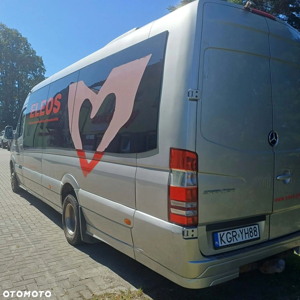 Mercedes-Benz Sprinter - 24