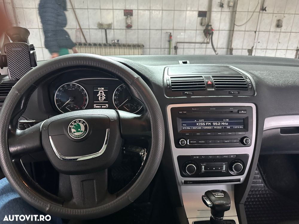 Skoda Octavia 1.6 TDI DPF DSG Elegance - 5