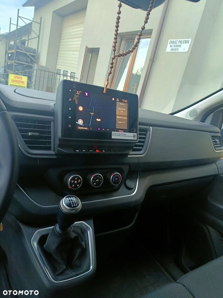 Renault Trafic - 15