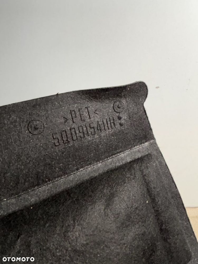 OSŁONA TERMICZNA AKUMULATORA SKODA VW GOLF Audi A3 8V 0V4 5Q0 915 411 H - 2