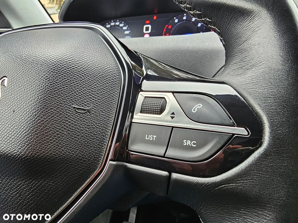 Peugeot 3008 PureTech 130 Stop & Start GPF Allure - 29