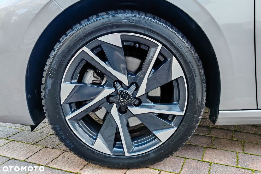 Peugeot 308 1.5 BlueHDi Allure S&S EAT8 - 36