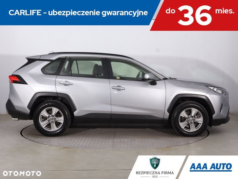 Toyota RAV4 - 8