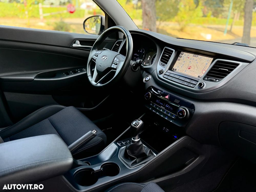 Hyundai Tucson 2.0 CRDI 4WD Passion - 12