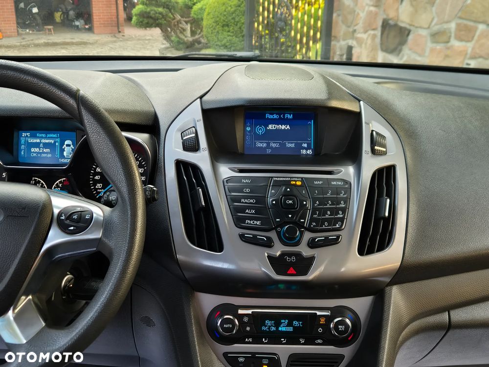 Ford Tourneo Connect Grand 1.6 TDCi Titanium - 25