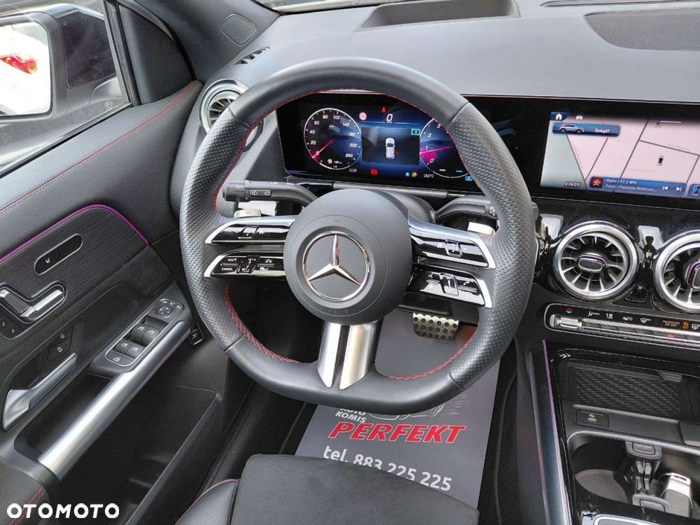Mercedes-Benz GLA - 22