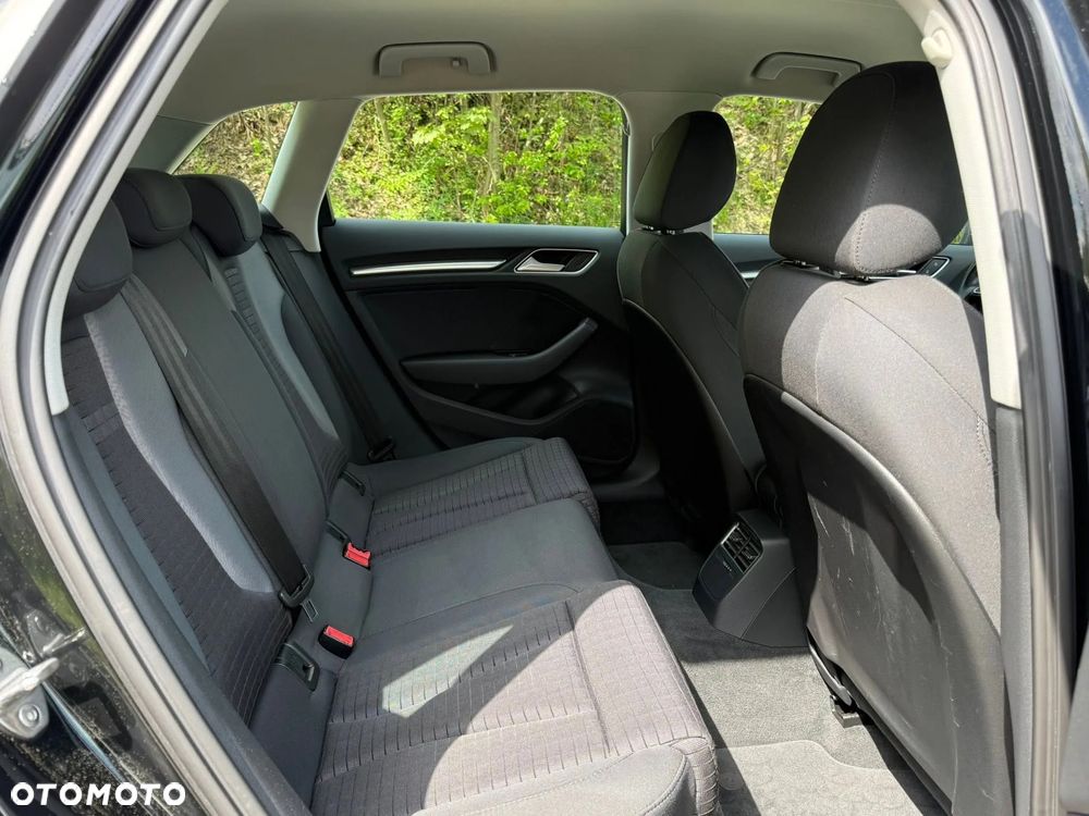 Audi A3 Sportback - 18