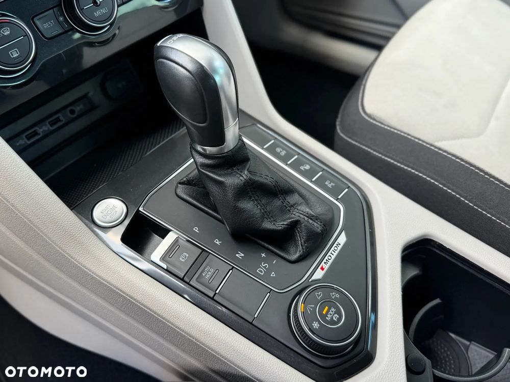 Volkswagen Tiguan - 26