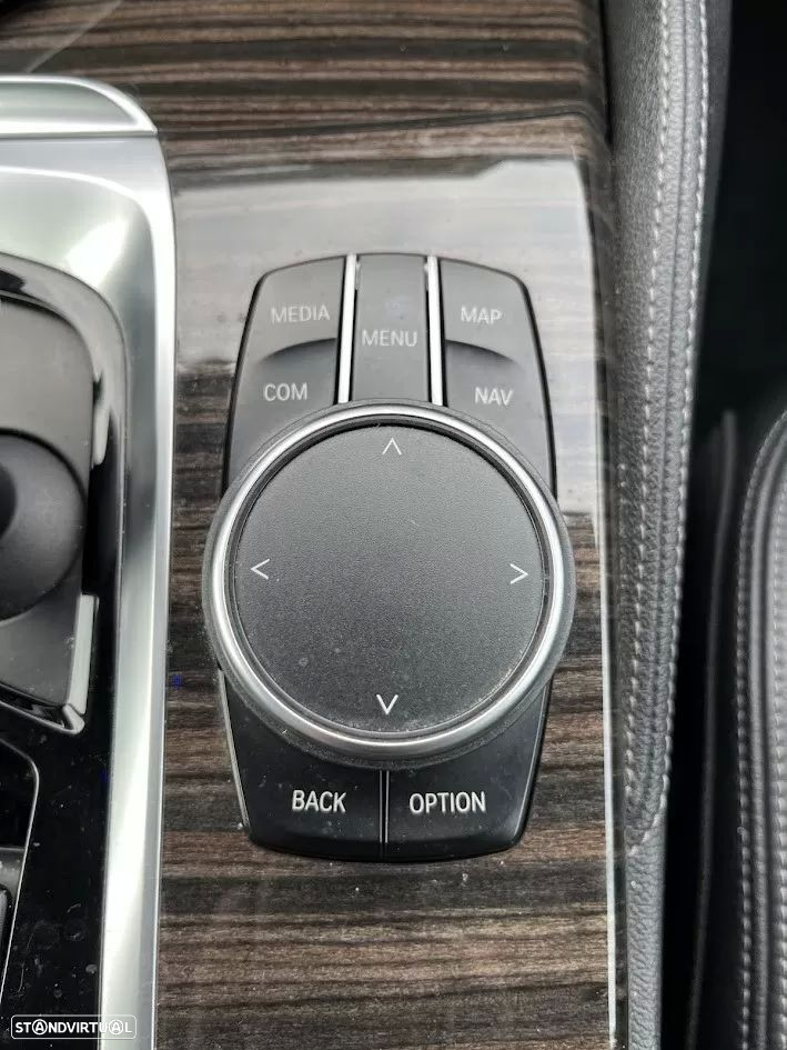 BMW 520 d Line Luxury Auto - 27