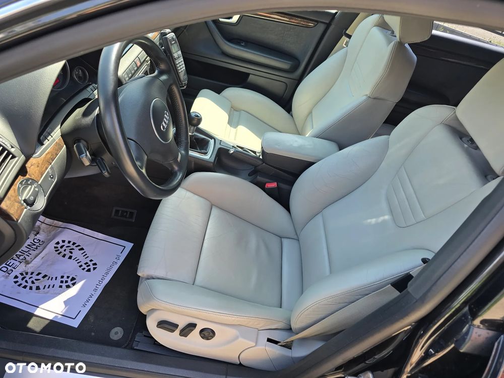 Audi S4 Avant 4.2 Quattro - 13