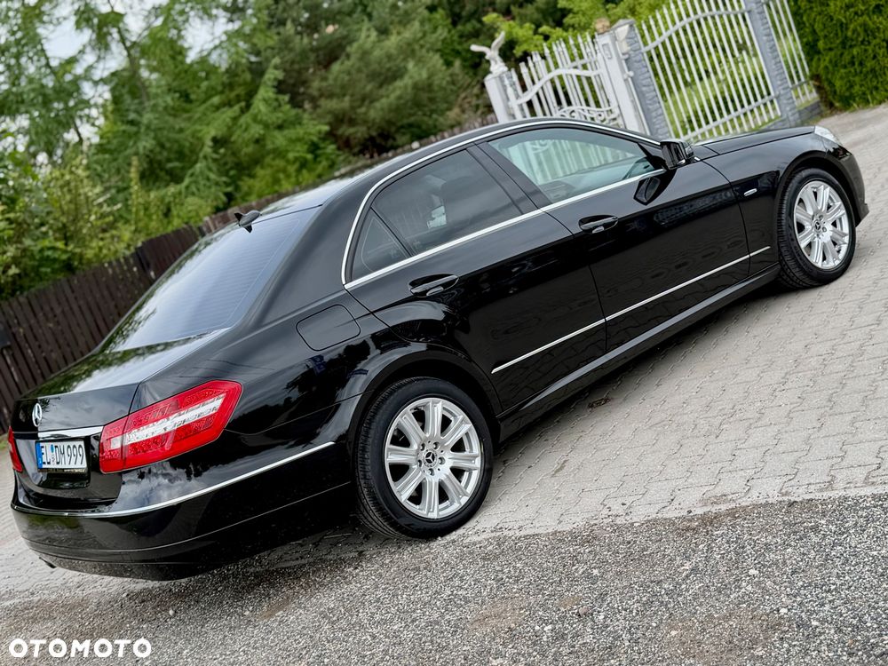 Mercedes-Benz Klasa E 200 CGI BlueEFFICIENCY Automatik Avantgarde - 28