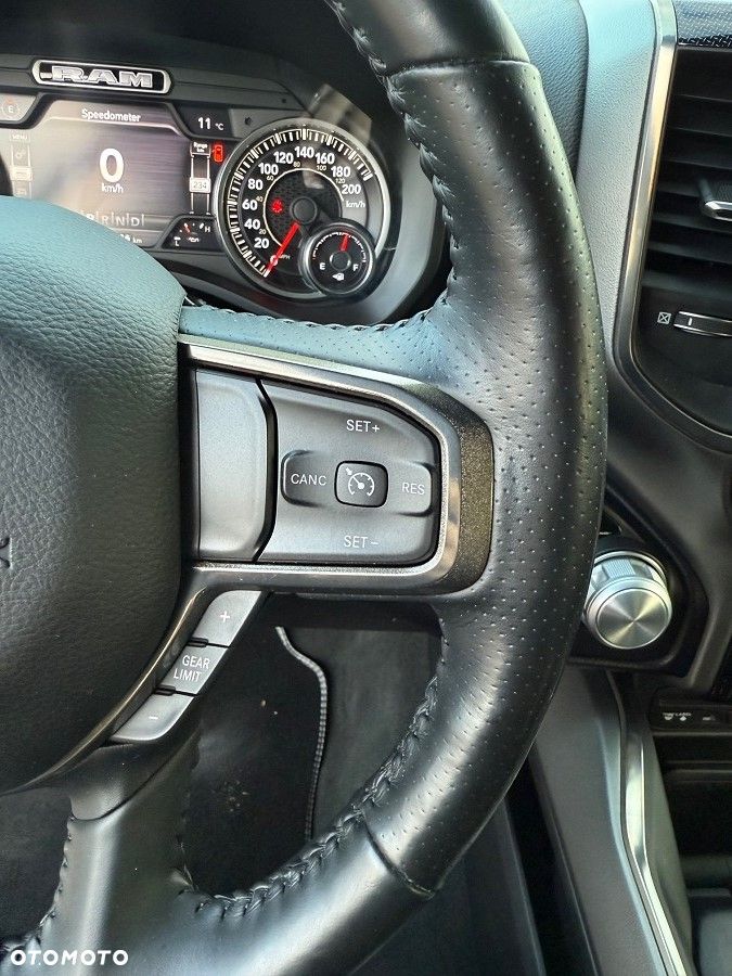 RAM 1500 Crew Cab Sport - 22