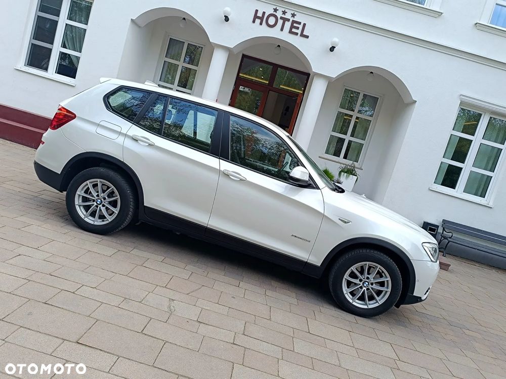 BMW X3 xDrive20d Business Edition - 16