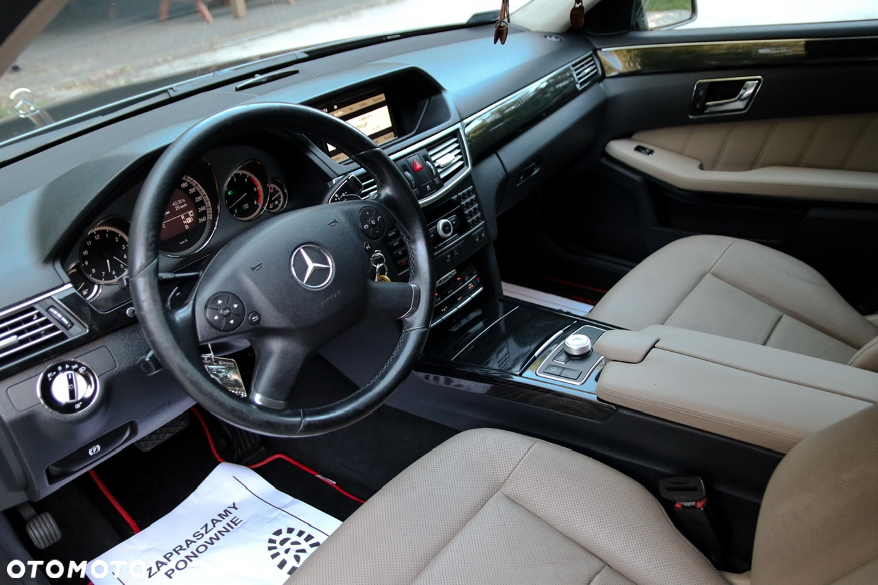 Mercedes-Benz Klasa E 350 T CDI DPF 4Matic BlueEFFICIENCY 7G-TRONIC Avantgarde - 16