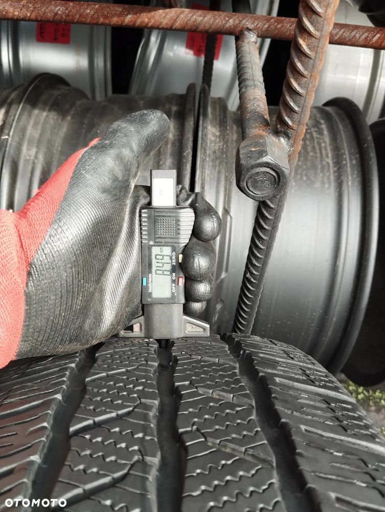 Continental VanContact Winter 215 60 17 104/102 H 4szt - 8